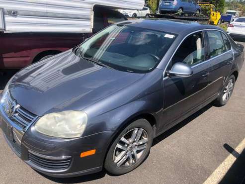 05 VW JETTA AUTO (loaded) leather DEAL - - by dealer for sale in Portland, OR