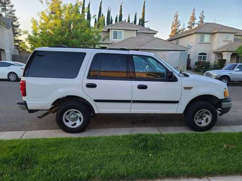 2001 Ford Expedition for sale in Escalon, CA