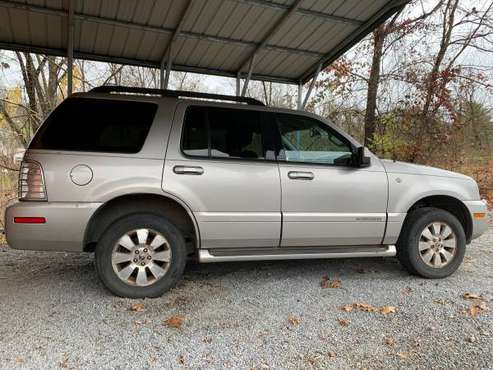 Mercury Mountaineer - cars & trucks - by dealer - vehicle automotive... for sale in Knoxville, TN