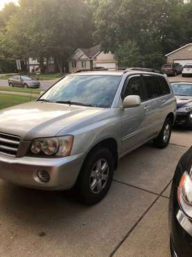 2003 Toyota Highlander - cars & trucks - by owner - vehicle... for sale in Chesterton, IL