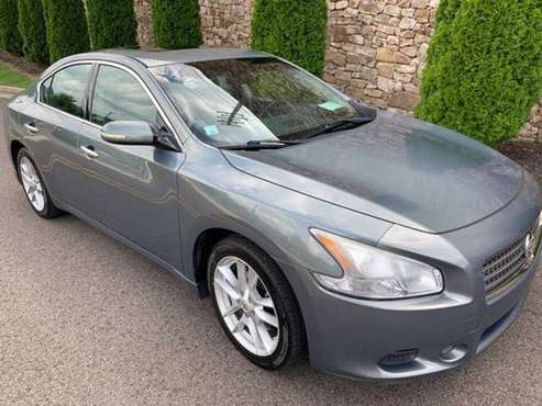 2010 *Nissan* *Maxima* *SV* - cars & trucks - by dealer - vehicle... for sale in Knoxville, TN