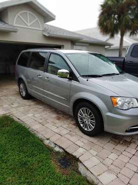 2014 Chrysler Town&Country - cars & trucks - by owner - vehicle... for sale in North Fort Myers, FL