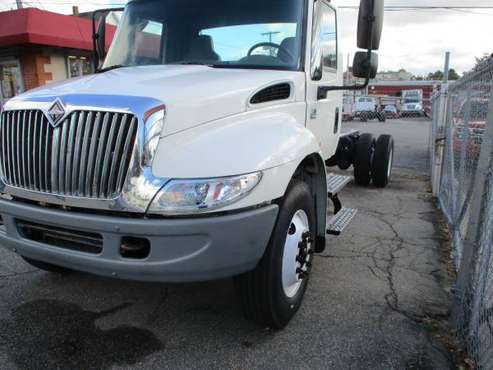 2006 International 4400 Cab/Chassis 33,000 GVW for sale in Brockton, ME