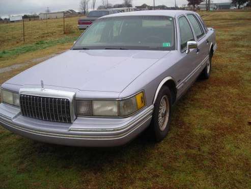 1994 Lincoln Town Car - cars & trucks - by owner - vehicle... for sale in Owasso, OK
