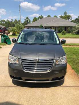 2010 Chrysler Town & Country for sale in Navarre, FL