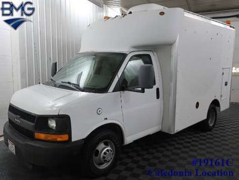 2007 Chevrolet Express G3500 Cargo Box Truck - cars & trucks - by... for sale in Caledonia, MI