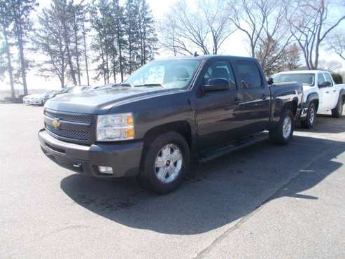 2011 chevy Silverado K1500 Gray - - by dealer for sale in Rosholt, WI