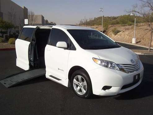 2015 Toyota Sienna LE Wheelchair Handicap Mobility Van - cars & for sale in Phoenix, AZ