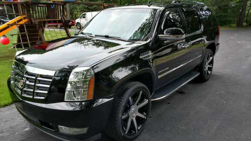 2013 Cadillac Escalade Platinum AWD - cars & trucks - by owner -... for sale in Cleveland, OH