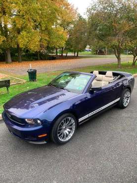 2012 mustang convertable for sale in Clifton Heights, PA