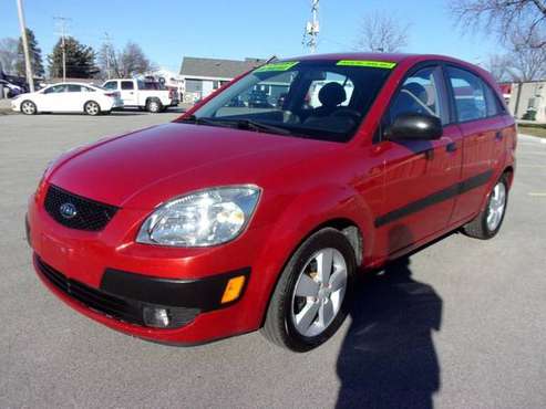 2007 Kia Rio5 SX 4dr Wagon (1.6L I4 4A) - cars & trucks - by dealer... for sale in Waukesha, WI