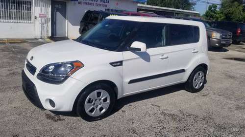 2013 Kia Soul white ~NO CREDIT CHECK~ **DOWN** - cars & trucks - by... for sale in Hollywood, FL