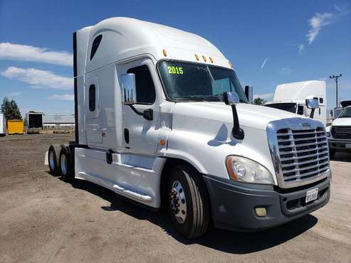 2015 FREIGHTLINER CASCADIA for sale in Bakersfield, CA