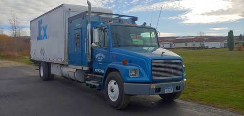 95 Freightliner fl70 - cars & trucks - by owner - vehicle automotive... for sale in Fredonia, PA
