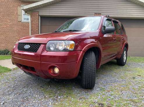 Ford escape 2006 Limited sport edition for sale in Womelsdorf, PA