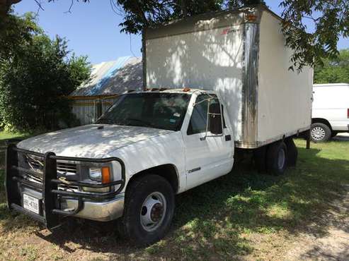 1999 Chevy Silverado 3500hd Box Truck - cars & trucks - by owner -... for sale in San Antonio, TX