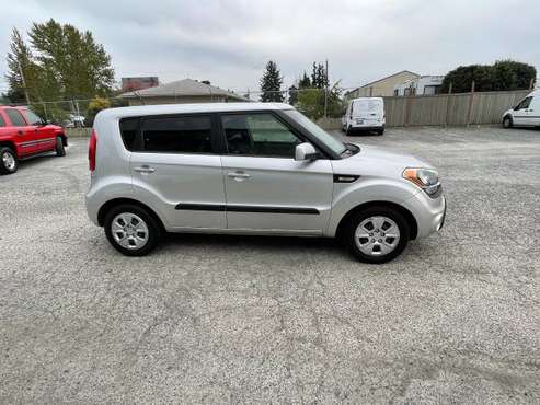 2016 Kia Soul Automatic runs and drives excellent for sale in PUYALLUP, WA