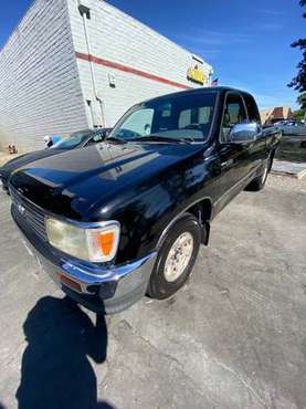 1998 Toyota t100 extra cab short bed 2WD V6 black 1 owner - cars & for sale in Tracy, CA