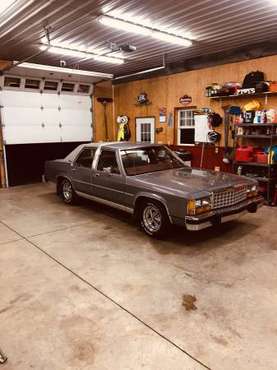 1985 ford LTD for sale in Hidden Valley, PA
