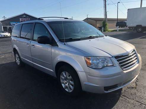 2010 Chrysler Town Country 4dr Wgn LX *Ltd Avail* for sale in FAIRVIEW HEIGHTS, IL
