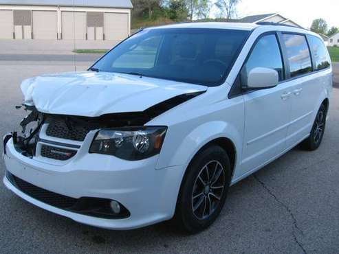 2016 Dodge Grand Caravan RT easy Repairable Leather for sale in Holmen, WI