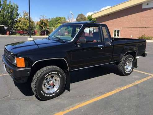 1985 Toyota pickup truck 4x4 - - by dealer - vehicle for sale in Woodland Hills, CA