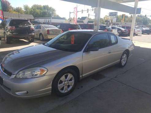 2006 CHEVROLET MONTE CARLO LT EZ FINANCING AVAILABLE - cars & trucks... for sale in Springfield, IL