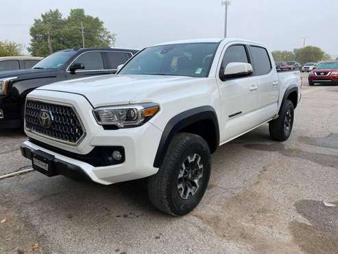 *MUST SEE* 2019 TOYOTA TACOMA TRD 4x4 - cars & trucks - by dealer -... for sale in Norman, AZ