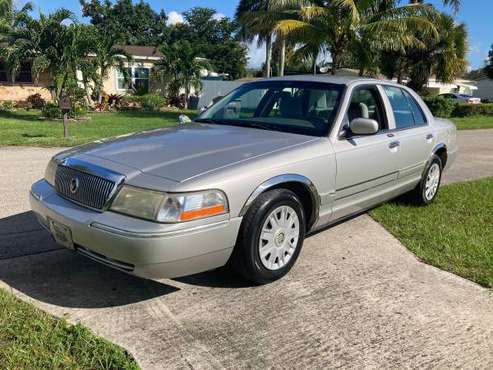 2004 MERCURY GRAND MARQUIS - cars & trucks - by dealer - vehicle... for sale in Lake Worth, FL