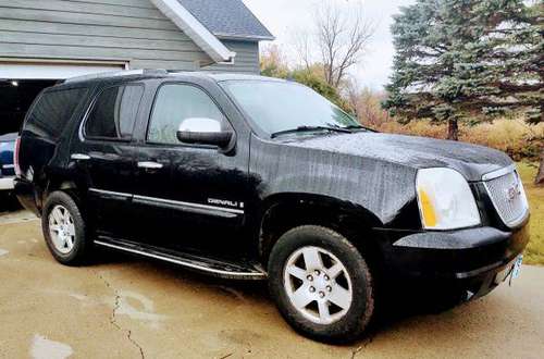 2007 GMC DENALI - cars & trucks - by owner - vehicle automotive sale for sale in Fergus Falls, ND