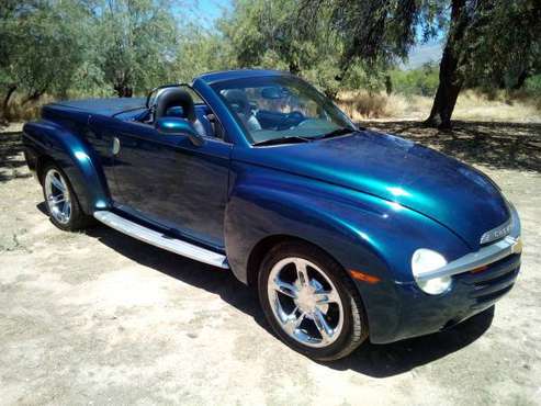 *REDUCED* 2005 CHEVROLET SSR CONVERTIBLE LS2 **FIRST $13K TAKES IT** for sale in Tucson, NV