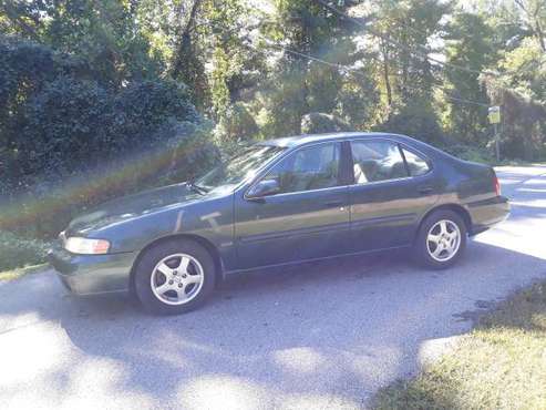 2001 Nissan Altima - cars & trucks - by owner - vehicle automotive... for sale in Suitland, District Of Columbia
