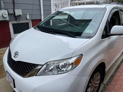 Toyota Sienna XLE - 2013 (Includes Heater) for sale in Somerville, MA