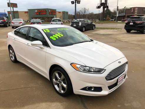 2013 Ford Fusion SE - cars & trucks - by dealer - vehicle automotive... for sale in Cedar Falls, IA