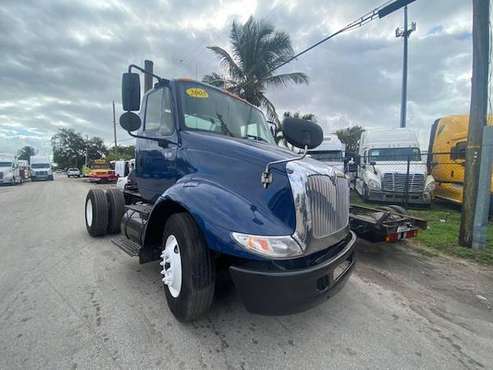 2005 INTERNATIONAL 8600 DAY CAB STOCK 1585 - cars & trucks - by... for sale in Miami, FL