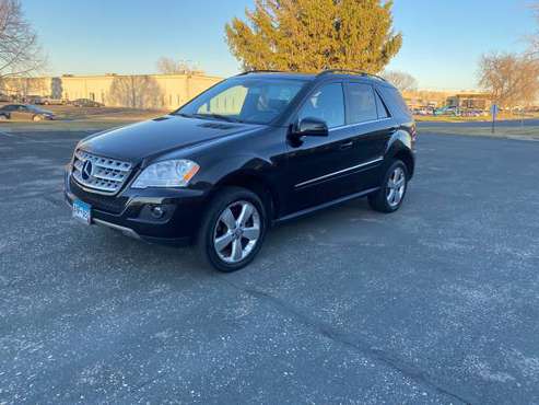 MERCEDES BENZ ML350 - cars & trucks - by dealer - vehicle automotive... for sale in Minneapolis, MN