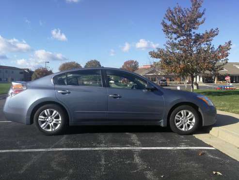 2011 Nissan Altima 2.5 S Sedan - cars & trucks - by owner - vehicle... for sale in Lexington, KY