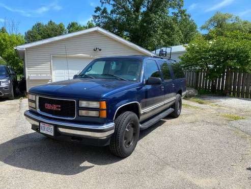 1999 GMC Suburban 1500 - cars & trucks - by owner - vehicle... for sale in Chardon, OH