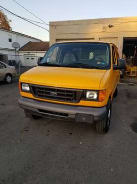 2006 FORD ECONOLINE E350 - cars & trucks - by owner - vehicle... for sale in Oreland, PA