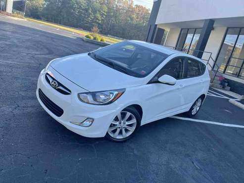 2013 Hyundai Accent SE Hatchback ** 40kmiles!! 1 Owner !! - cars &... for sale in Peachtree Corners, GA