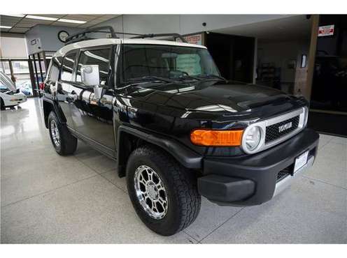 2008 Toyota FJ Cruiser Sport Utility 2D WE CAN BEAT ANY RATE IN... for sale in Sacramento , CA