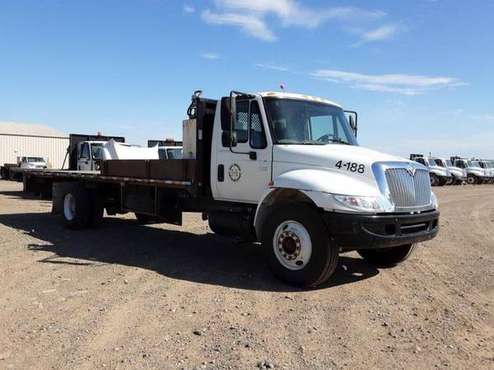2005 International 4300 S/A Flatbed Truck for sale in Shiprock, UT