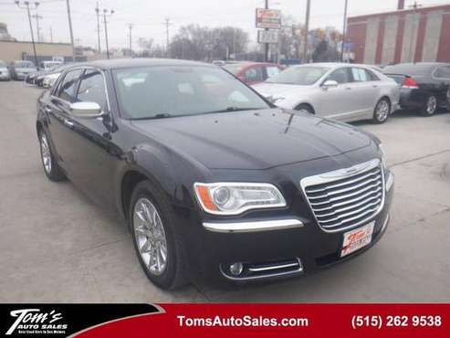 2012 Chrysler 300 Limited - - by dealer - vehicle for sale in URBANDALE, IA