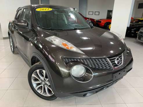 2011 NISSAN JUKE SV - cars & trucks - by dealer - vehicle automotive... for sale in Springfield, IL