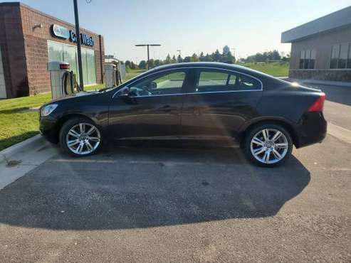Volvo S60 T6 Sedan - cars & trucks - by owner - vehicle automotive... for sale in Traverse City, MI