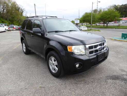 2009 Ford Escape XLT RUNS NICE CLEAN TITLE 90DAYS WRNTY SUNROOF for sale in Roanoke, VA