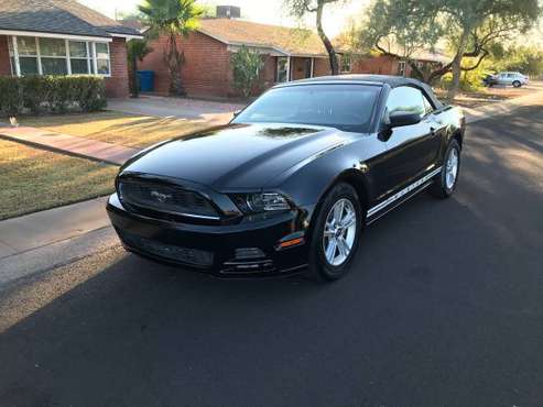2013 mustang convertible - cars & trucks - by owner - vehicle... for sale in Phoenix, AZ