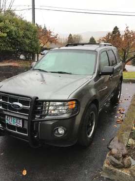 2012 Ford Escape Limited V6 - cars & trucks - by owner - vehicle... for sale in Ashland, OR
