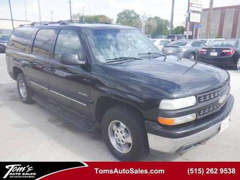 2000 Chevrolet Suburban LT - - by dealer - vehicle for sale in Des Moines, IA