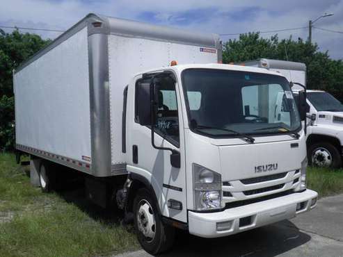 2017 Isuzu NRR-Diesel-20' Box-Alum.L/G-36,000 miles! for sale in Palmetto, IL